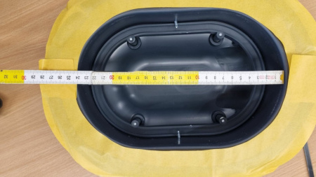 Проходной элемент для вывода через кровлю коммуникаций