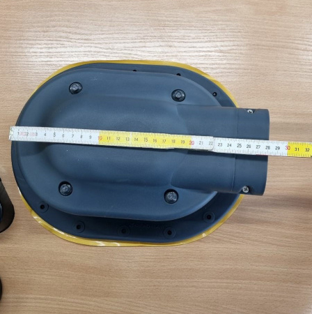 Проходной элемент для вывода через кровлю коммуникаций